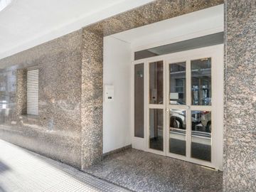 VENTA DPTO 2 AMB REFACCIONADO A NUEVO EN RECOLETA