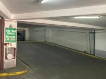 VENTA DE COCHERA EN VILLA LURO PERMUTA