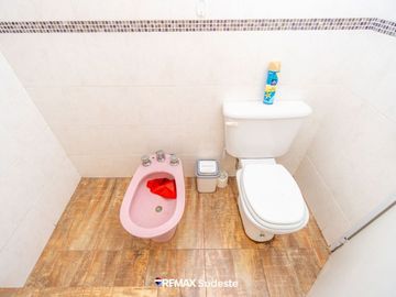 Venta quinta rural con doble vivienda y galpón