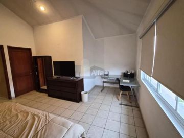 Casa en condominio en venta en Coaxustenco, Metepec, México