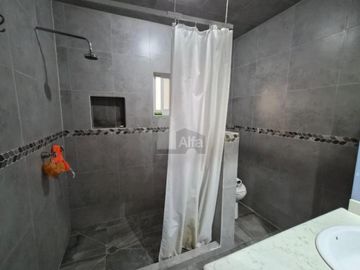 Casa en condominio en venta en Coaxustenco, Metepec, México