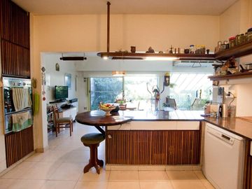 Venta Casa 8 amb.garage jardin  Vicente López