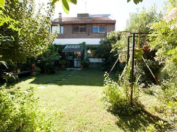 Venta Casa 8 amb.garage jardin  Vicente López