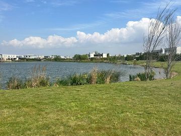 VENTA Lote a la Laguna en EL CANTÓN, Escobar !