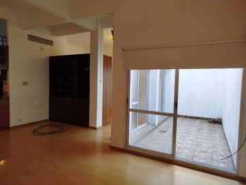 En venta Ph de 2 amb con 2 patios en PB  Chacarita