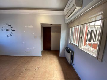 VENTA PH 3 AMB CON COCHERA Y PATIO VILLA LURO