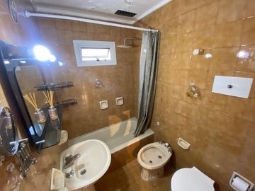 VENTA PH 3 AMB CON COCHERA Y PATIO VILLA LURO