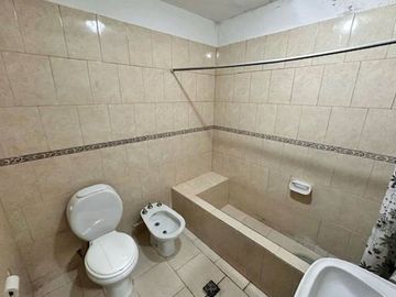VENTA DOS CASAS SAAVEDRA LOTE DE 8,66 X 27