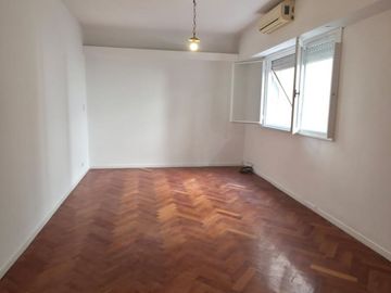 Departamento de 2 amb reciclado en Floresta