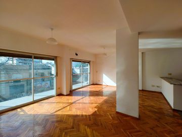 Depto 2 amb en venta San Martin centro con cochera