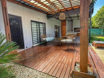 Vta de Casa 3 amb, pileta, parrilla y Jardín