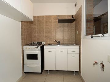 VENTA DPTO 5 AMB CON COCHERA