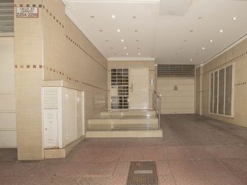 VENTA DPTO 5 AMB CON COCHERA