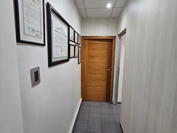 GALPON CON OFICINAS AMOBLADAS | BARRIO COFICO