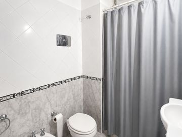 VENTA! SEMIPISO 2 DORMITORIOS  BARRIO ABASTO