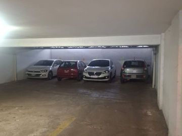 Cochera fija Con Portón Eléctrico en Zona Centro