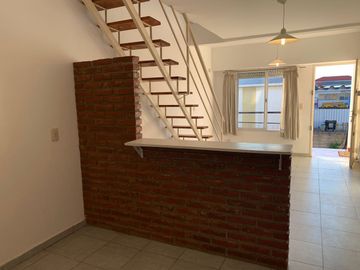PH en Dúplex en Venta c/ cochera y seguridad 24 hs