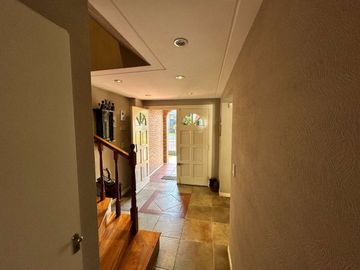 Casa en venta 5 Amb en Villa Sarmiento  c/pileta
