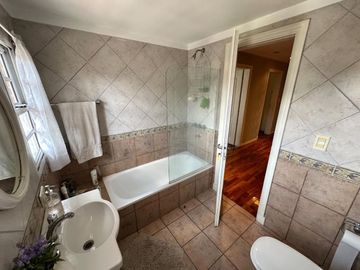 Casa en venta 5 Amb en Villa Sarmiento  c/pileta