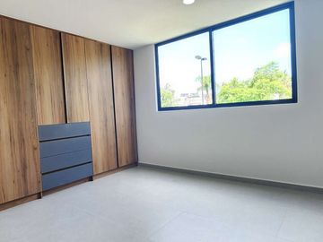 CASA EN VENTA EN LOMAS DE ANGELÓPOLIS