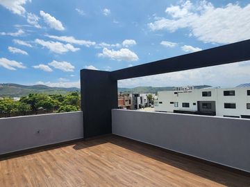 CASA EN VENTA EN LOMAS DE ANGELÓPOLIS