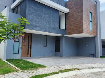 CASA EN RENTA EN JARDINES DE ZAVALETA