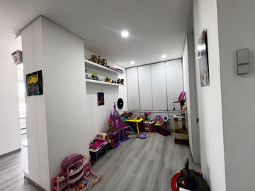 Apartamento en venta de 3 hab. en San Patricio, Bogotá