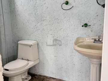 Bodega comercial en renta en Santa María Tulantongo, Texcoco, México