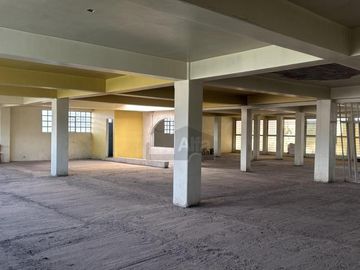 Bodega comercial en renta en Santa María Tulantongo, Texcoco, México