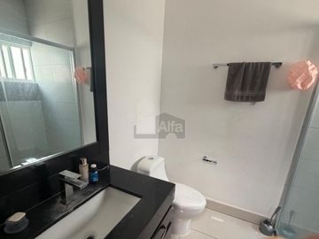 Casa en renta, Puerta de Hierro, Monterrey, Nuevo León.