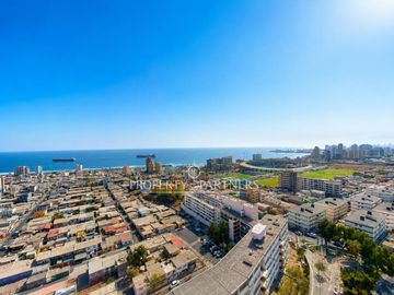 Venta departamento amplio e iluminado de 3 dormitorios con vista al mar