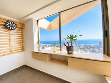 Venta departamento amplio e iluminado de 3 dormitorios con vista al mar