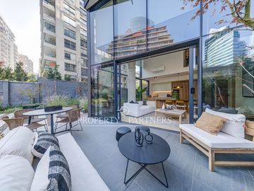 Dúplex Nuevo con Gran Patio Privado. Isidora Goyenechea, Las Condes