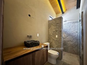 Cabaña Amueblada en Venta! Ubicada en el Fracc. Tapalpa Country Club, Jalisco.