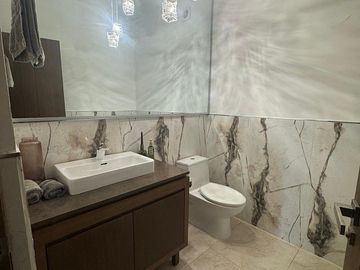 CASA EN RENTA/VENTA EN CUTZAM YUCATAN COUNTRY CLUB
