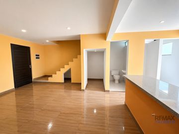 Departamento Duplex En Venta A Un Precio Increíble - 1er piso
