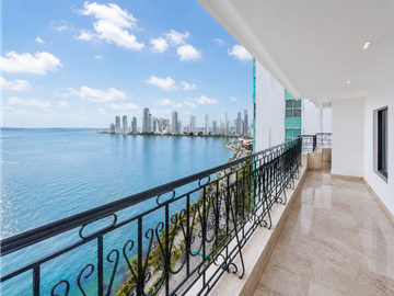 VENTA Apartamento en Bocagrande, Edificio Bahía San Marcos
