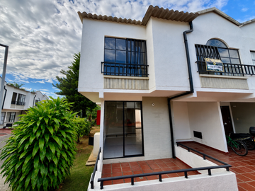 Casa en Rincon de Las Garzas Jamundí