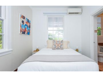 Venta y Alquiler de Casa con Jardín en Ancón