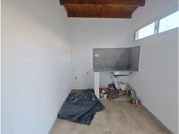 CASA EN ALQUILER - DUPLEX - CON PATIO INDEPENDIENTE