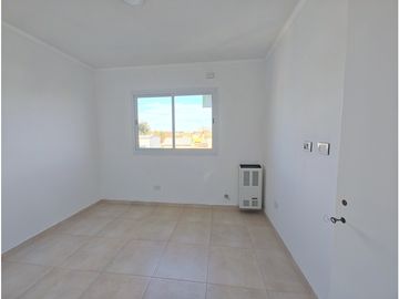 CASA EN ALQUILER - DUPLEX - CON PATIO INDEPENDIENTE