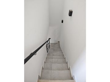 CASA EN ALQUILER - DUPLEX - CON PATIO INDEPENDIENTE