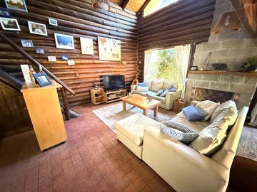 Venta Casa con quincho, pileta y 2 cocheras PILAR