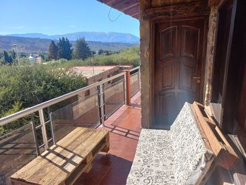 HOSTAL 5 HABITACIONES + 1 DEPTO HUMAHUACA
