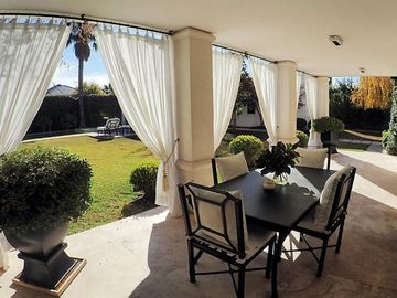 Espectacular casa en venta en Barrio Pueyrredón