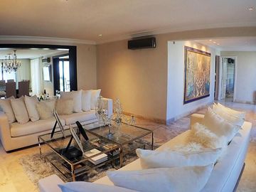 Espectacular casa en venta en Barrio Pueyrredón