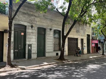 VENTA LOTE DOBLE FRENTE EN BALVANERA