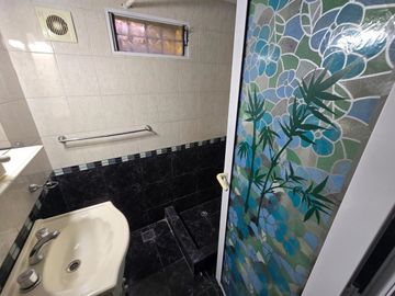 VENTA MULTIFAMILIAR 3 UNIDADES  318M2
