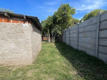 VENTA CASA LOTE PROPIO JARDIN ITUZAINGO UDAONDO