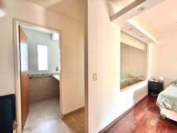 CASA VENTA 4AMB CASTELAR SUR PARQUE COCHERA